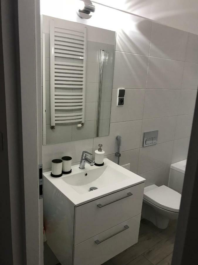 Apartamenty Jana คาโตวีตเซ ภายนอก รูปภาพ
