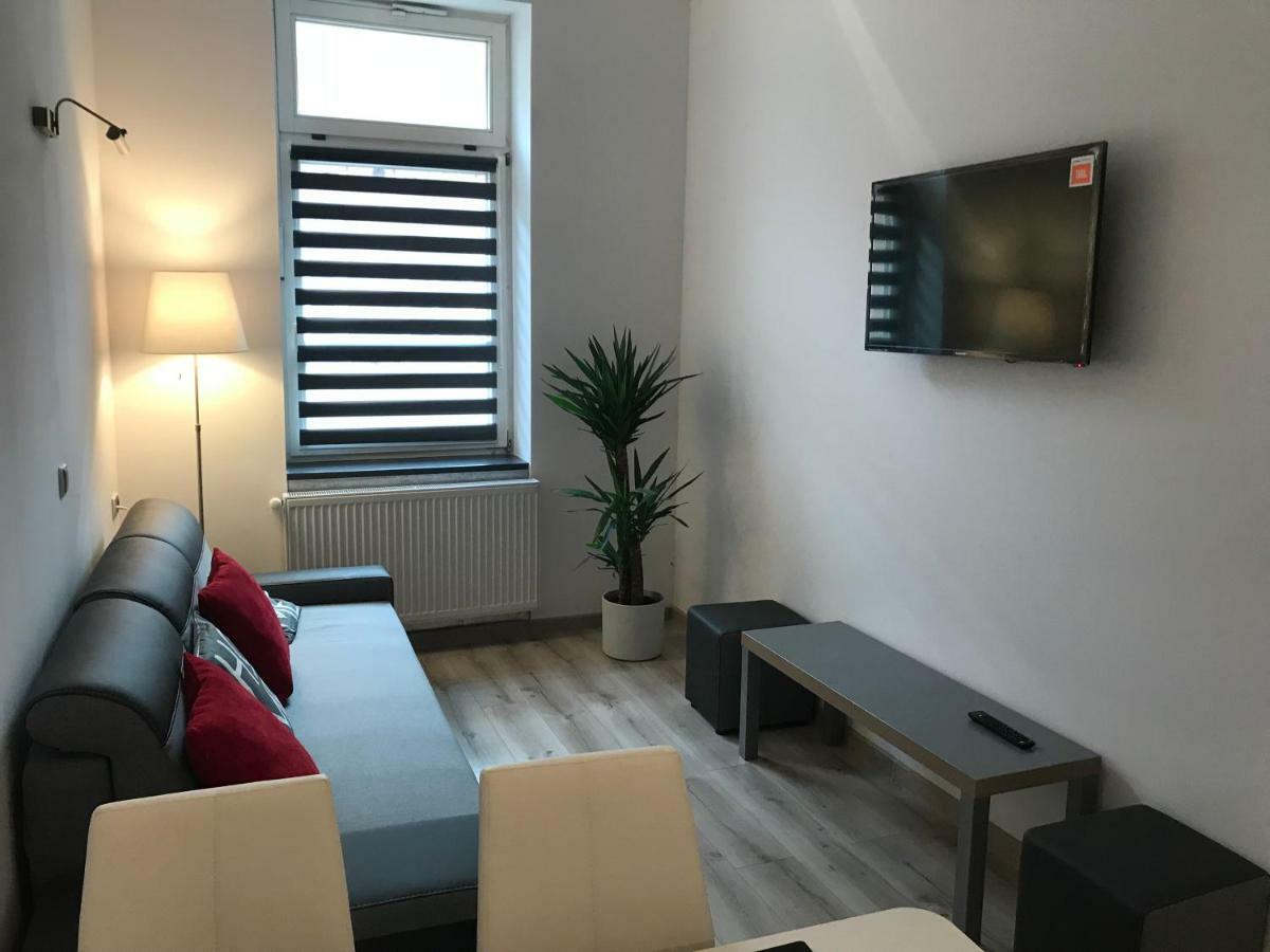 Apartamenty Jana คาโตวีตเซ ภายนอก รูปภาพ