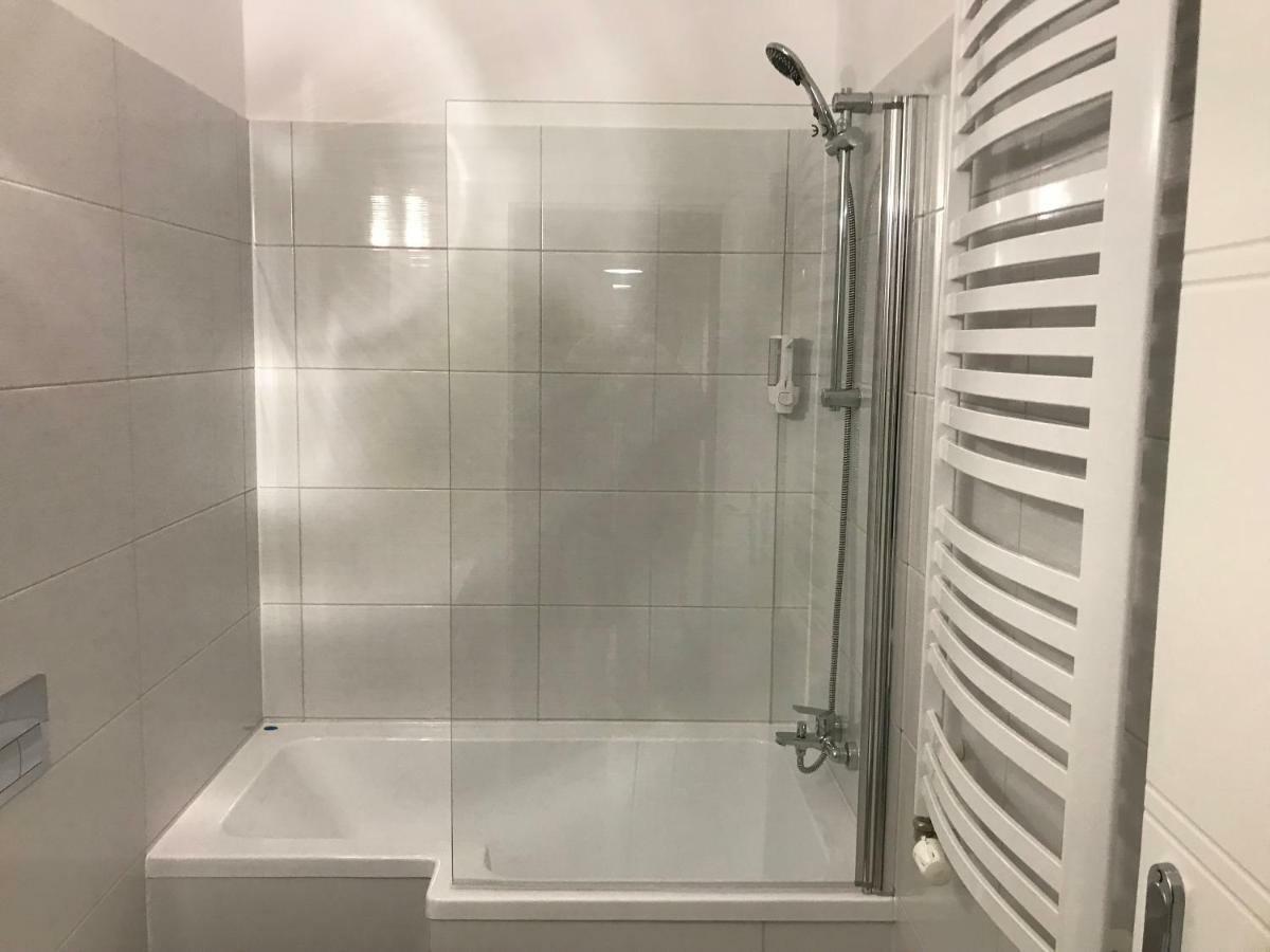 Apartamenty Jana คาโตวีตเซ ภายนอก รูปภาพ