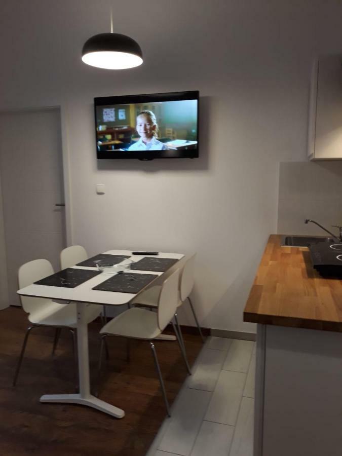 Apartamenty Jana คาโตวีตเซ ภายนอก รูปภาพ