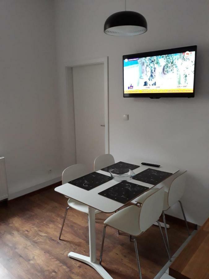 Apartamenty Jana คาโตวีตเซ ภายนอก รูปภาพ