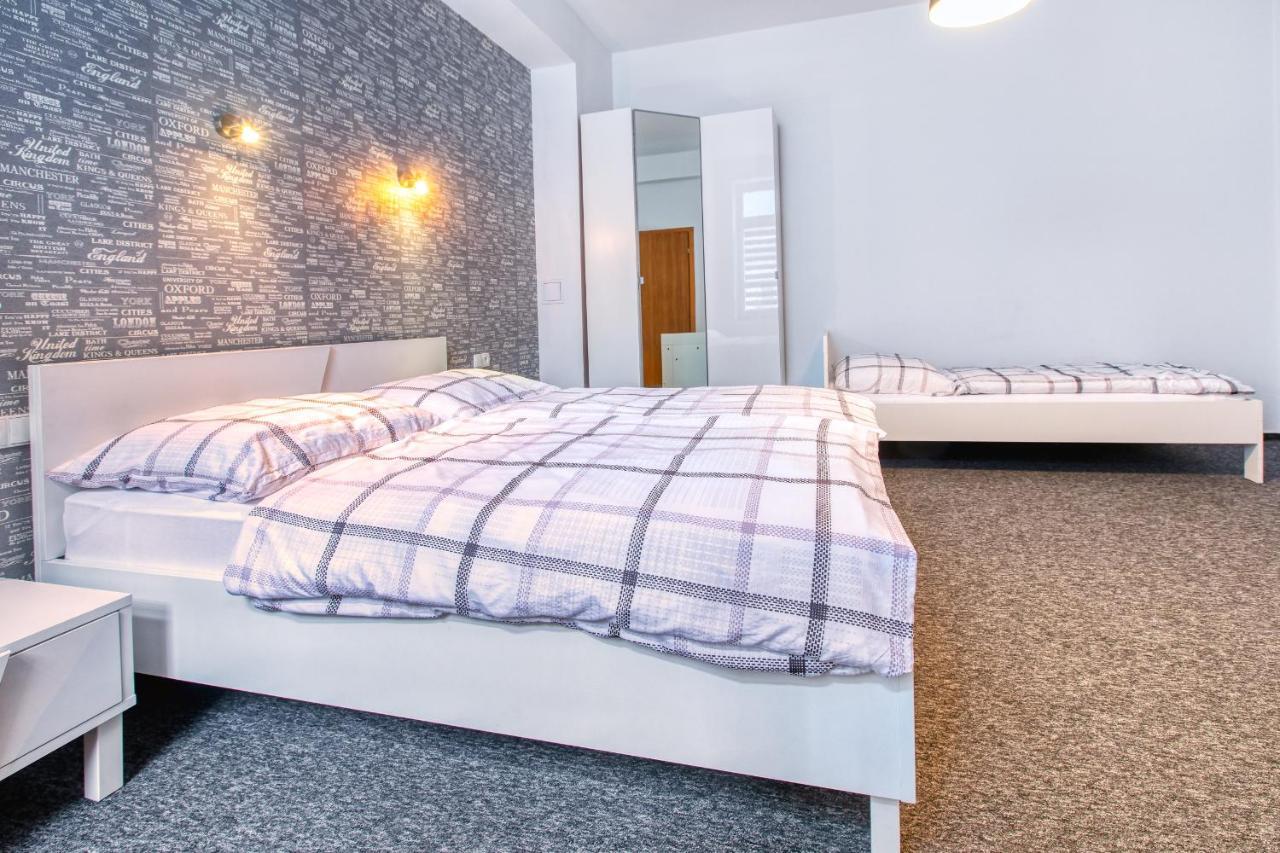 Apartamenty Jana คาโตวีตเซ ภายนอก รูปภาพ