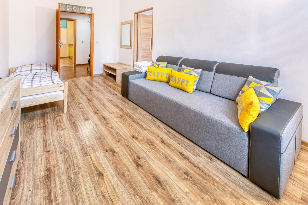 Apartamenty Jana คาโตวีตเซ ภายนอก รูปภาพ