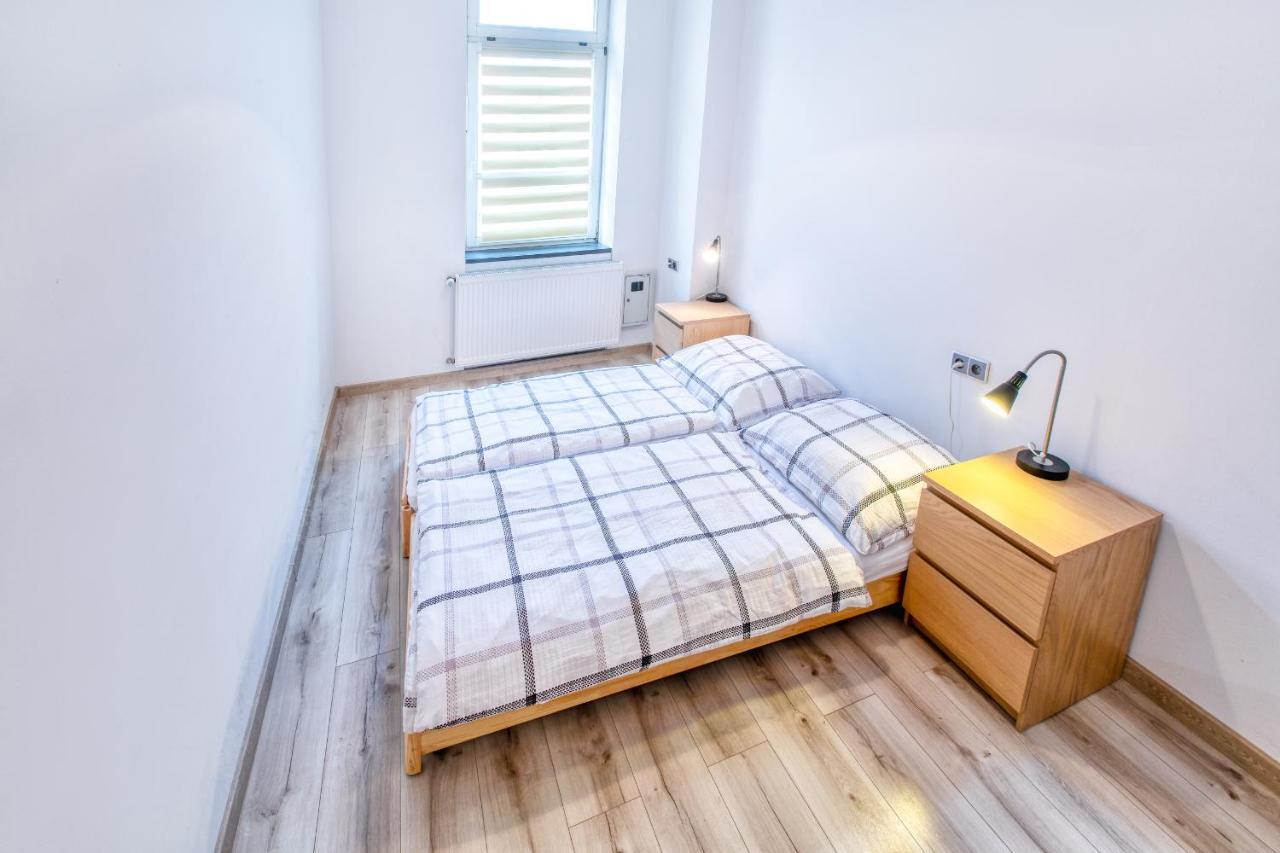 Apartamenty Jana คาโตวีตเซ ภายนอก รูปภาพ