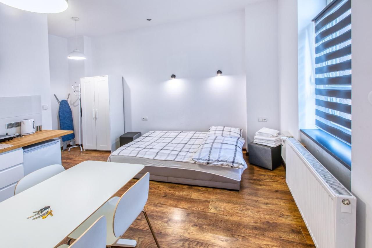 Apartamenty Jana คาโตวีตเซ ภายนอก รูปภาพ
