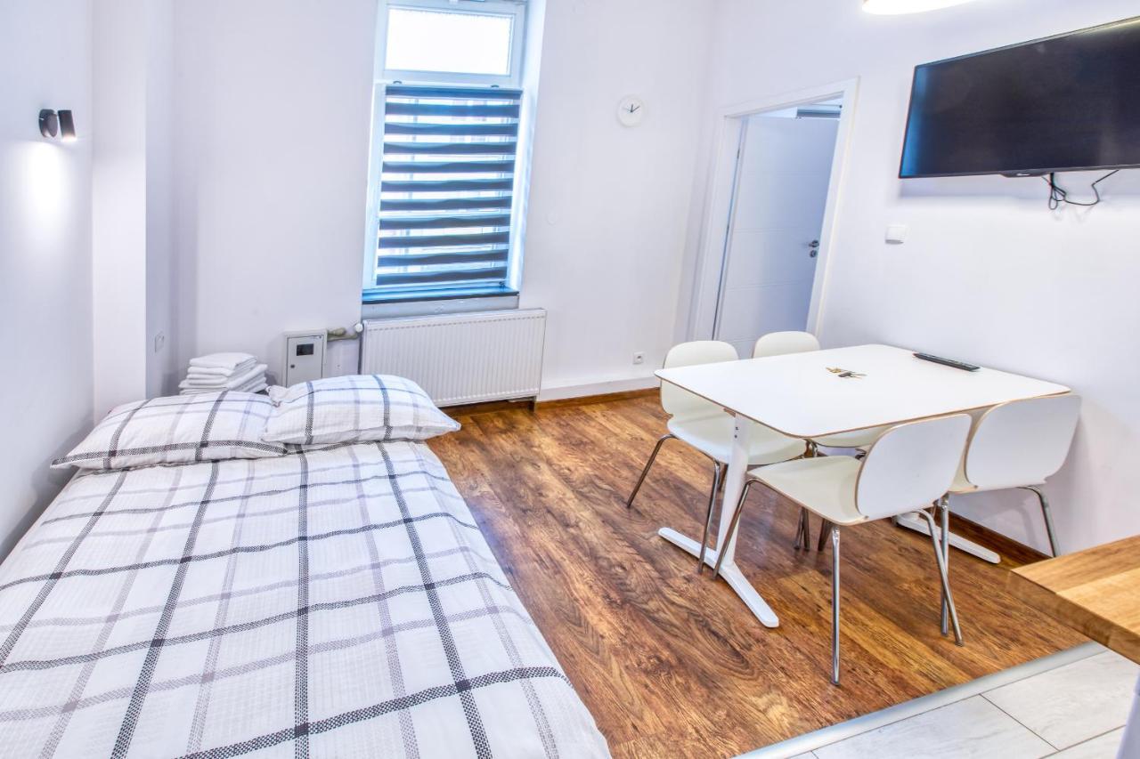 Apartamenty Jana คาโตวีตเซ ภายนอก รูปภาพ