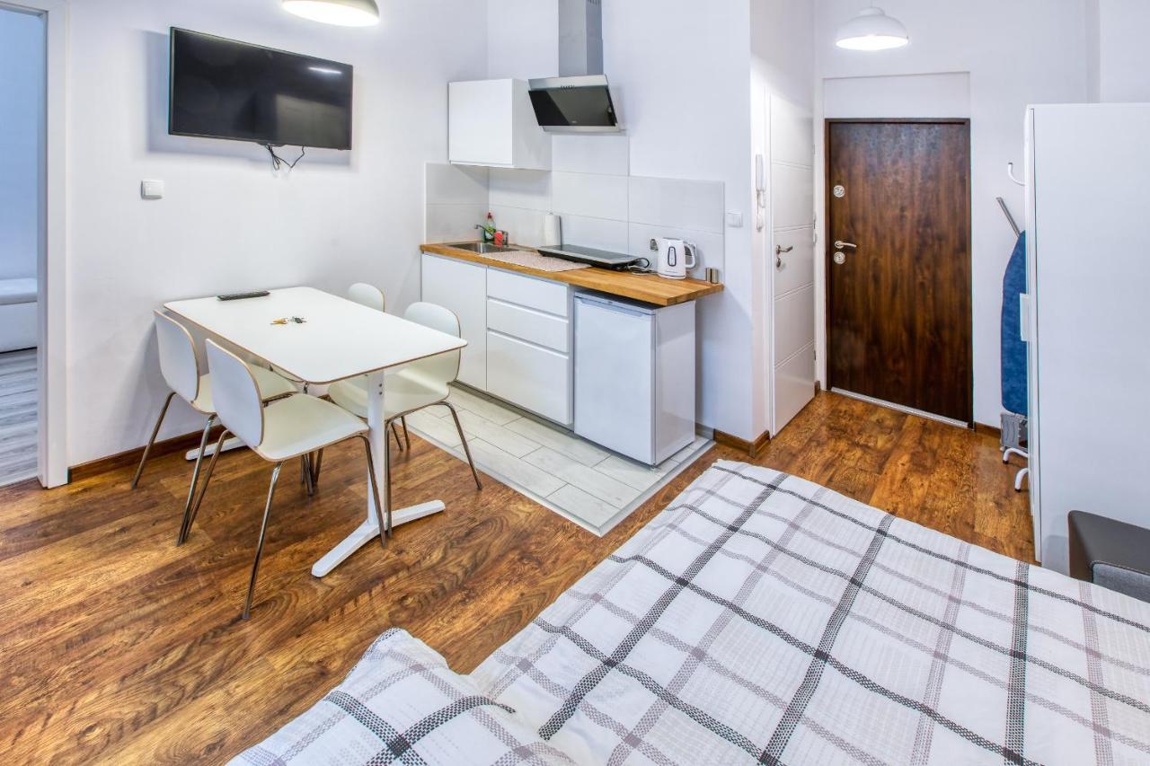 Apartamenty Jana คาโตวีตเซ ภายนอก รูปภาพ